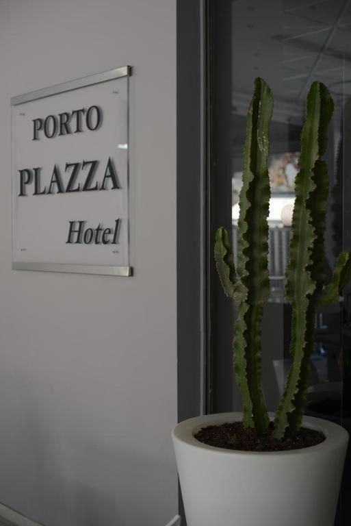 Porto Plazza Hotel ヘルソニソス エクステリア 写真